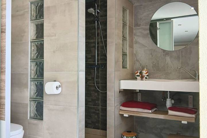 Appartement entier, Petit havre de paix alsacien avec piscine in Mertzwiller, Nord de l'Alsace