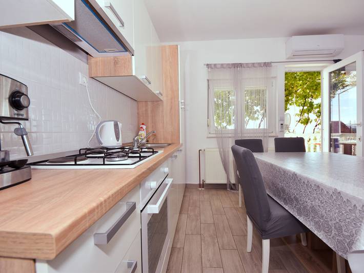 Ferienwohnung für 7 Personen, mit Terrasse in Maslenica - 4