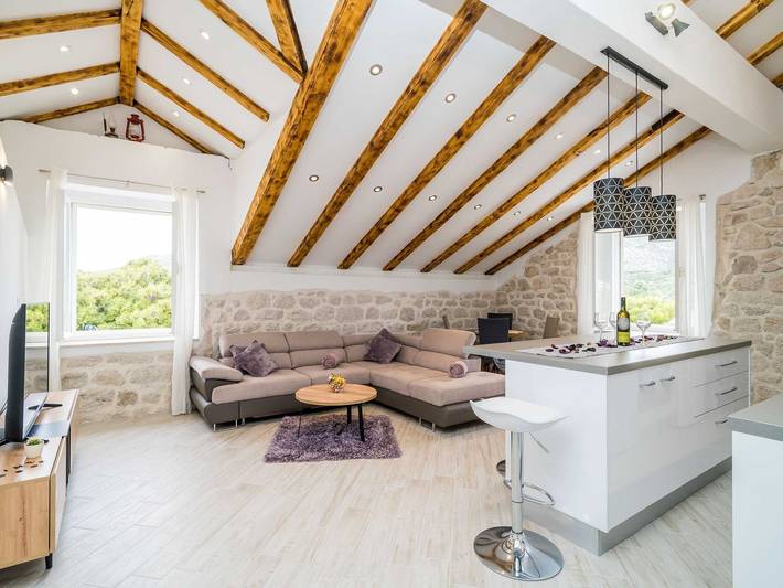 Location de vacances pour 6 personnes, avec terrasse, adapté aux familles à Slano - 4