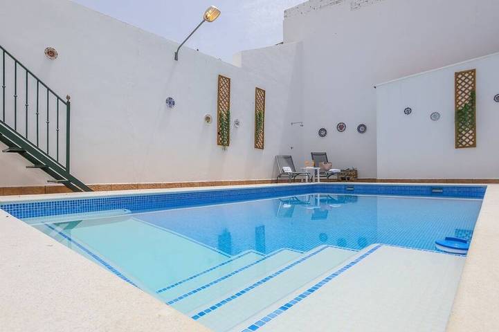 Villa für 10 Personen, mit Balkon - 1