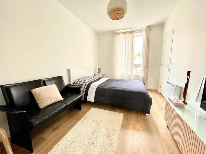 Maison d’hôte pour 2 personnes, avec jardin et vue à Issy-les-Moulineaux