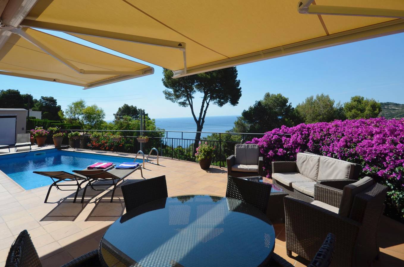 Holiday rental villa with swimming pool in Begur, Aiguablava in Begur, Costa Brava