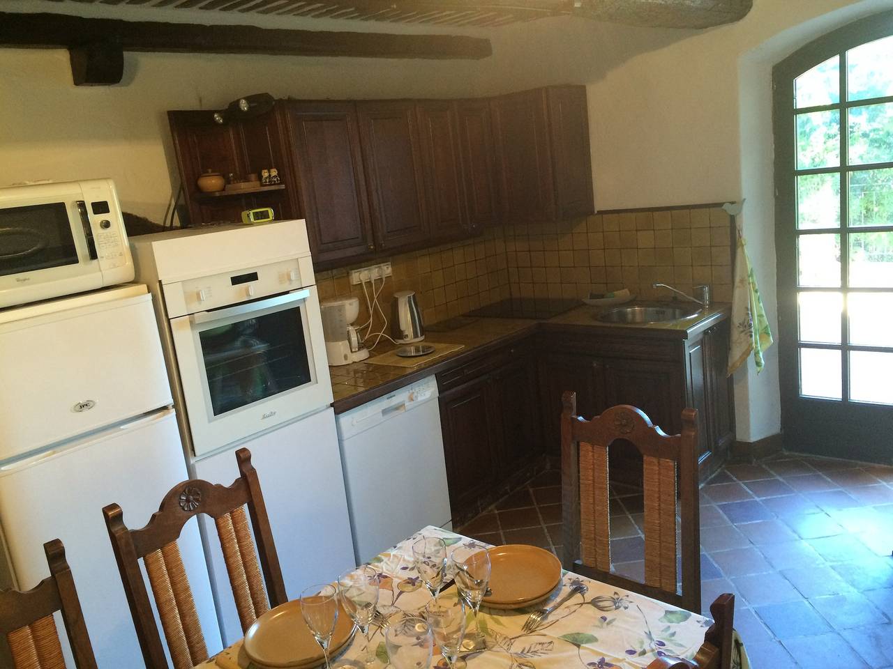 Casa encantadora - Roquebrune-sur-Argens - Terraza y vista in Roquebrune-sur-Argens, Region de Draguignan