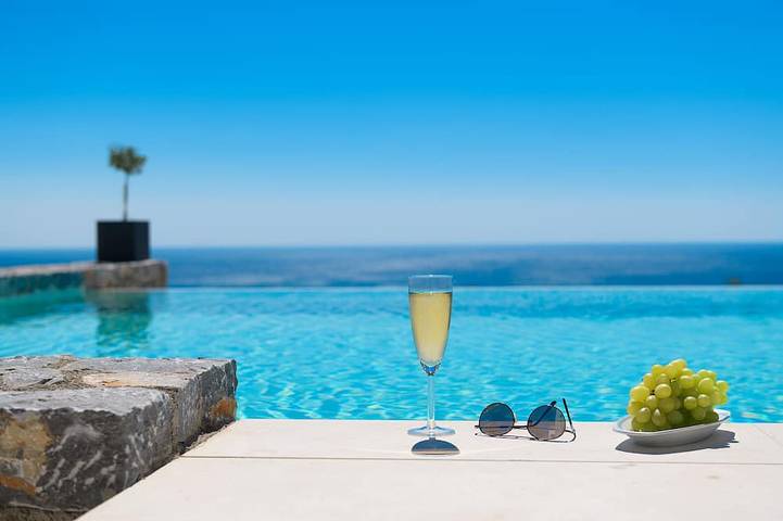 Ferienhaus für 8 Personen, mit Balkon und Garten in Afantou