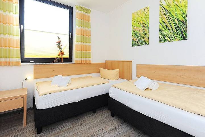 Ferienhaus für 4 Personen, mit Garten und Sauna sowie Terrasse in Bensersiel - 4