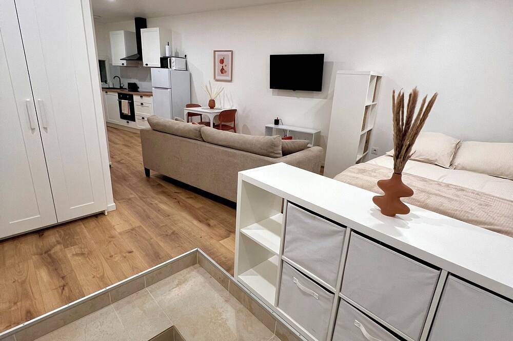 Entire apartment, Ô calme des Bains - cosy studio in the heart of Digne in Digne-les-Bains, Alpes-de-Haute-Provence