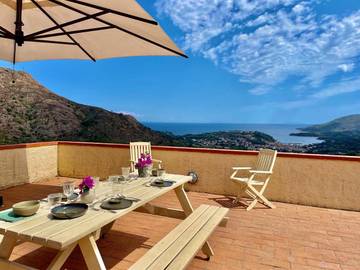 Ferienwohnung für 2 Personen, mit Ausblick und Garten, mit Haustier in Porto Azzurro