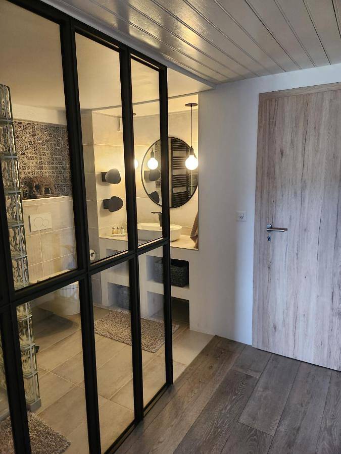 Chambre d’hôte pour 2 personnes, avec vue et terrasse dans Canton de Neuchâtel - 3