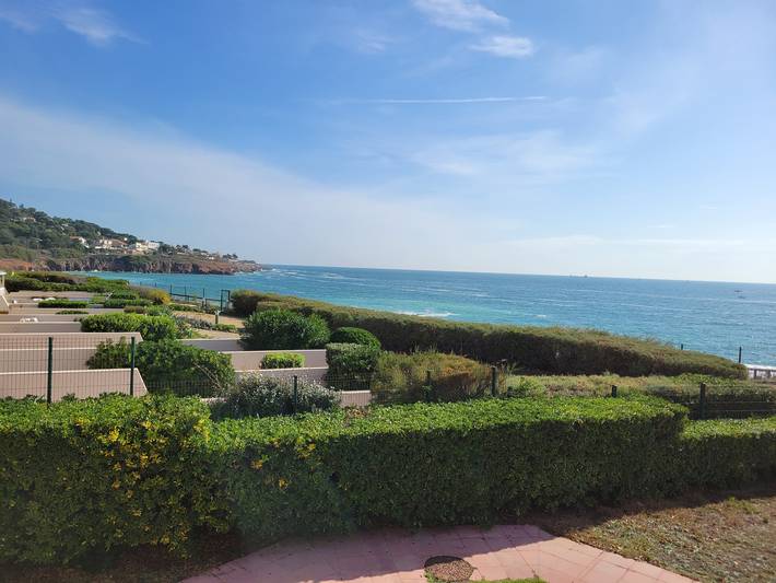 Gîte pour 4 personnes, avec terrasse dans Plage Lazaret - 2