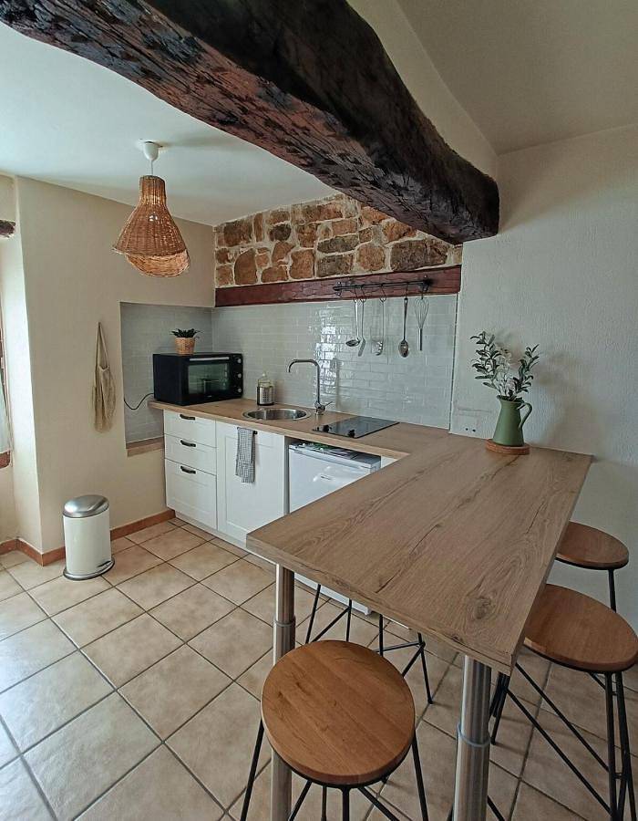 Gîte pour 4 personnes, avec vue et balcon à Solliès-Ville - 2