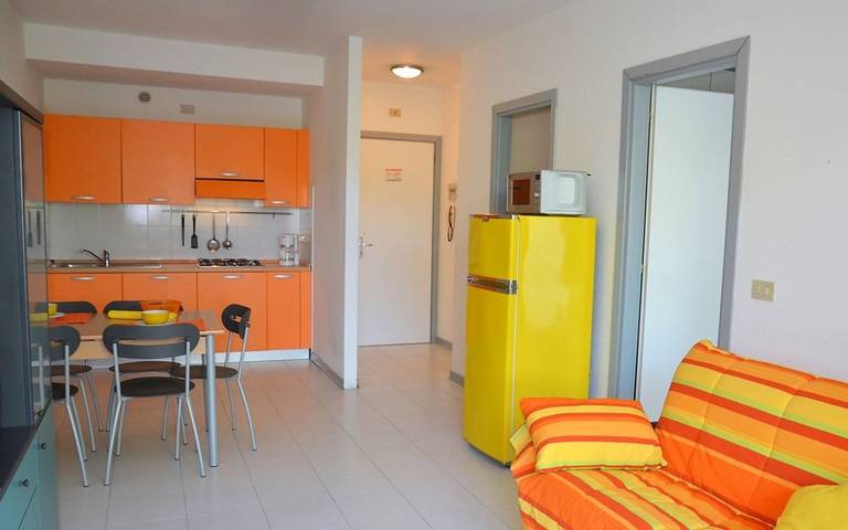 Ferienwohnung für 6 Personen, mit Meerblick und Balkon/Terrasse in Bibione Pineda - 2