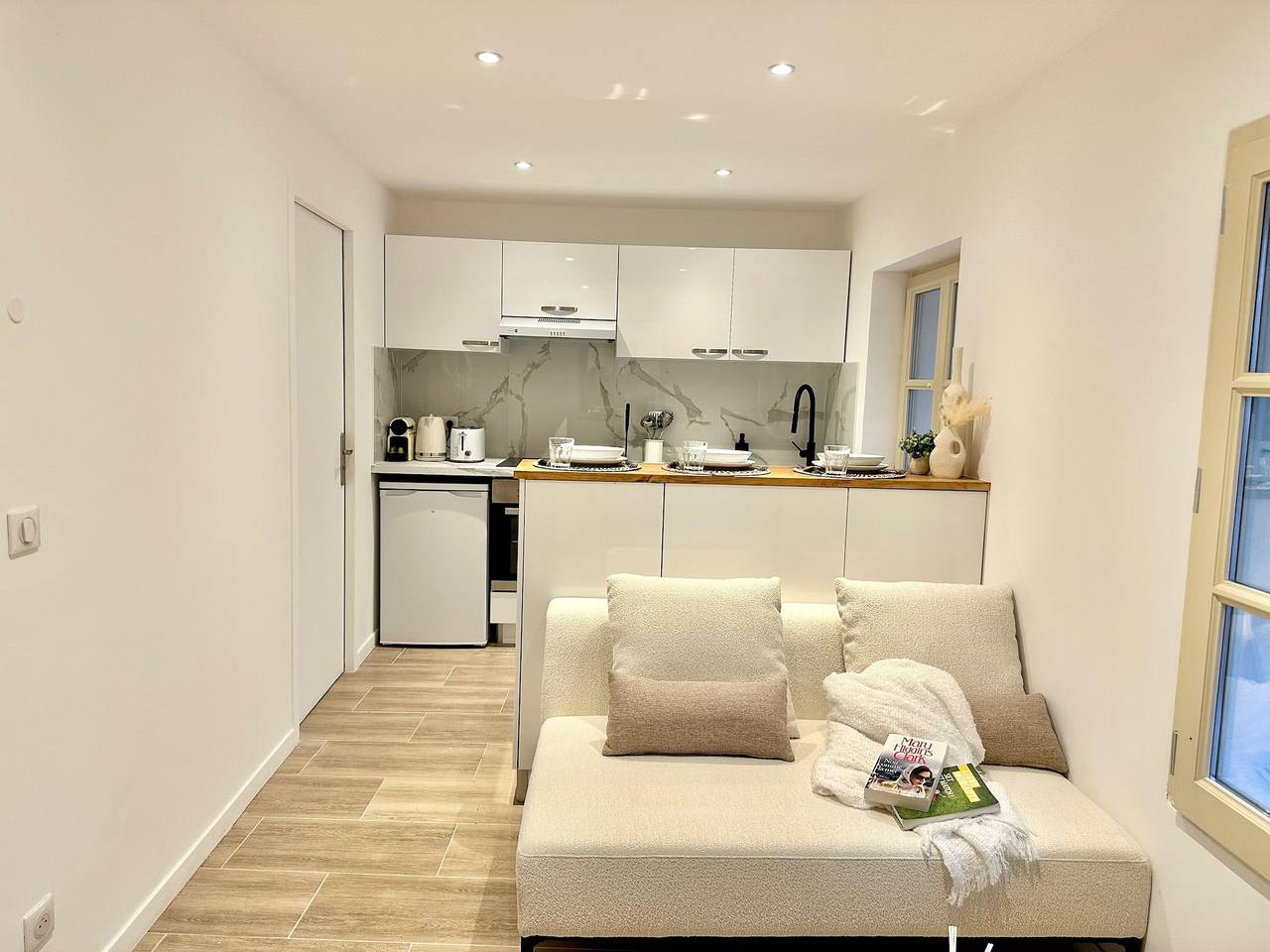 Entire apartment, Charming apartment - 2Bd/4P - Center of St Tropez in Saint-Tropez, Draguignan region