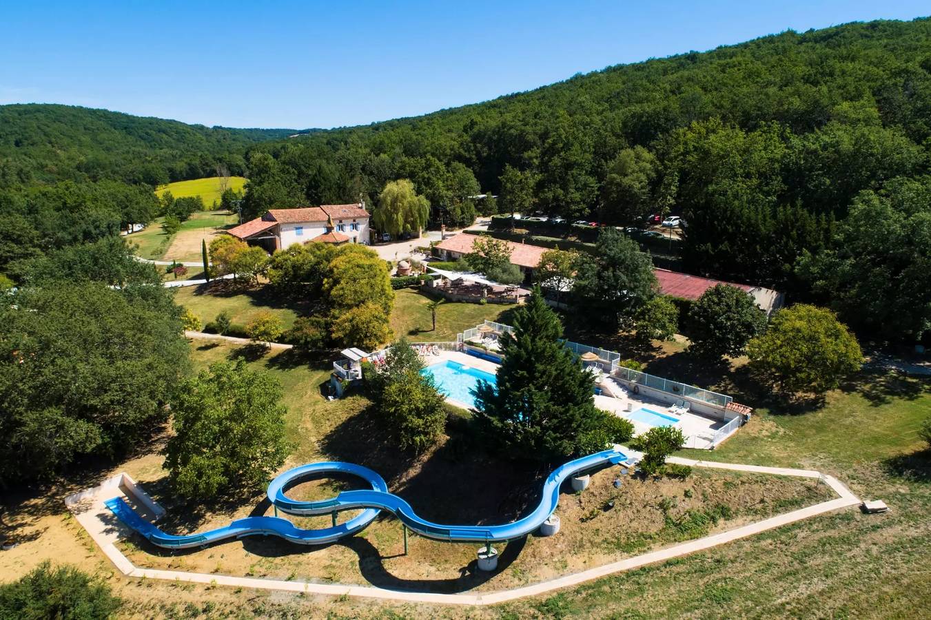 Camping pour 4 Personnes dans Serviès, Région de Castres