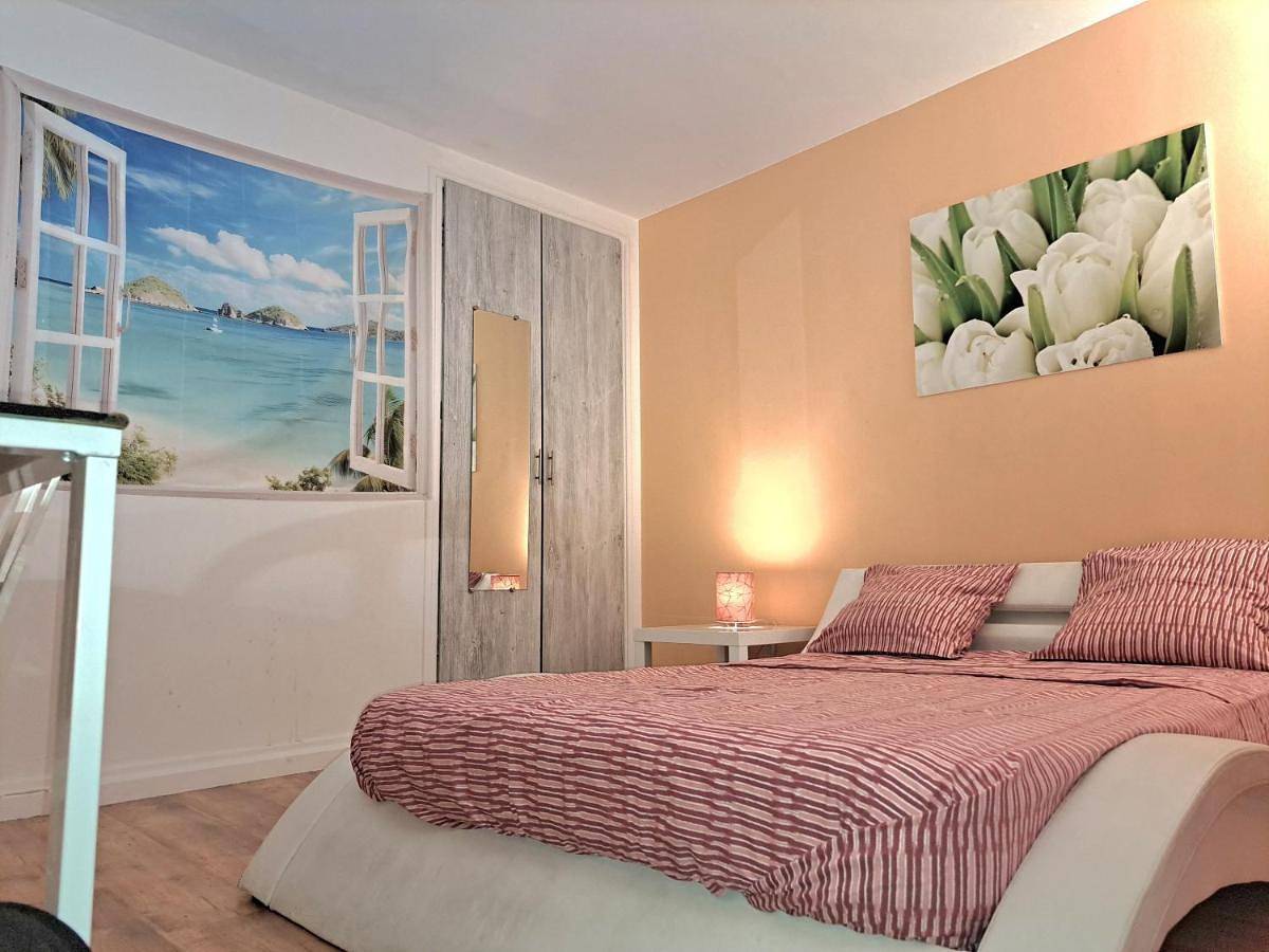 Appartement entier, L'Escale à 50 m de la gare de viry chatillon in Viry-Châtillon, Essonne