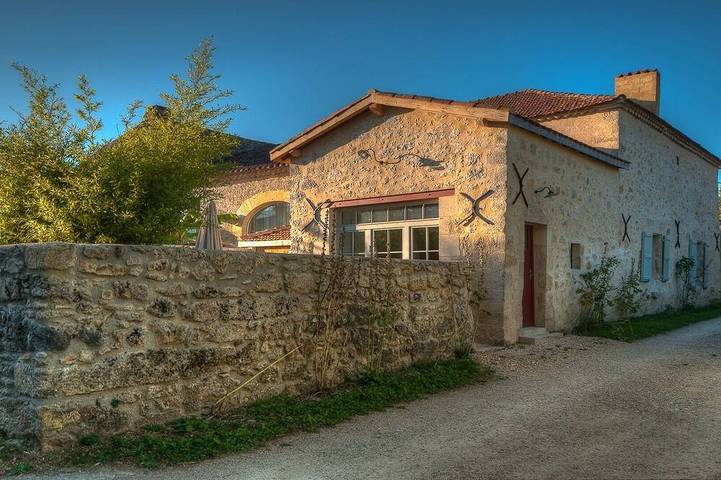 Location de vacances pour 10 personnes, avec Terrasse et Jardin à Larressingle