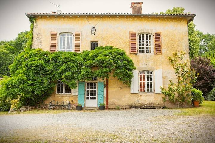 Location de vacances pour 13 personnes, avec Terrasse et Jardin à Sainte-Marie-de-Gosse