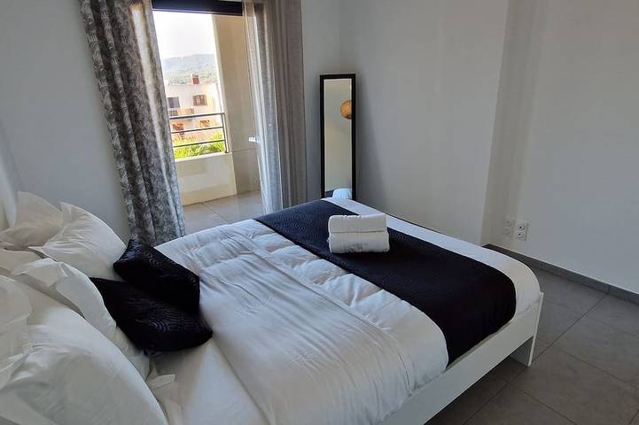 Appartement entier, T2 Fronte Di Mare – Appartement de standing en front de mer, centre de Propriano in Propriano, Arrondissement de Sartène