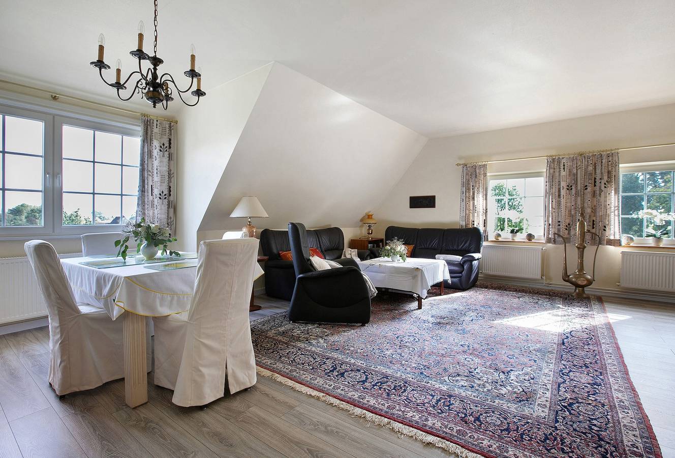 Ganze Wohnung, Ferienwohnung Schmidt Bergewöhrden" mit Gemeinschaftsgarten und Wi-Fi in Bergewöhrden, Eider-Treene-Sorge