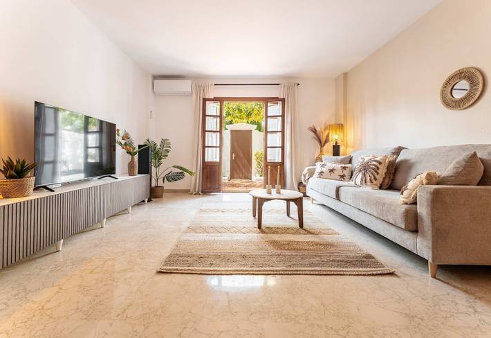 Casa Villacana | Beachside Townhouse Pools Bbq in Sun Beach, Estepona
