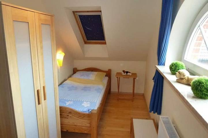 Ferienhaus für 6 Personen, mit Terrasse und Garten sowie Sauna in Norden-Norddeich - 4