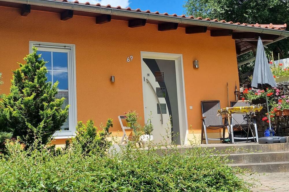 Ganze Wohnung, Ferienhaus - Bungalow - Ferienhaus in Sonneberg, Frankenwald