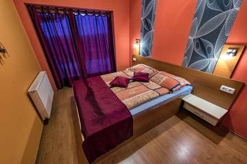 Villa for 10 Guests in Siófok, Southern Transdanubia, Picture 2