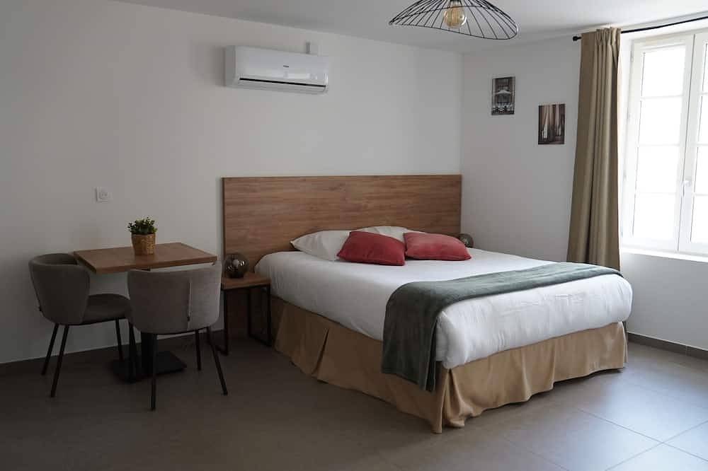 Apartamento entero, Studio 102-Estudio-Confortable-Baño tipo “wet room” in Velaux, Region de Aix-en-Provence