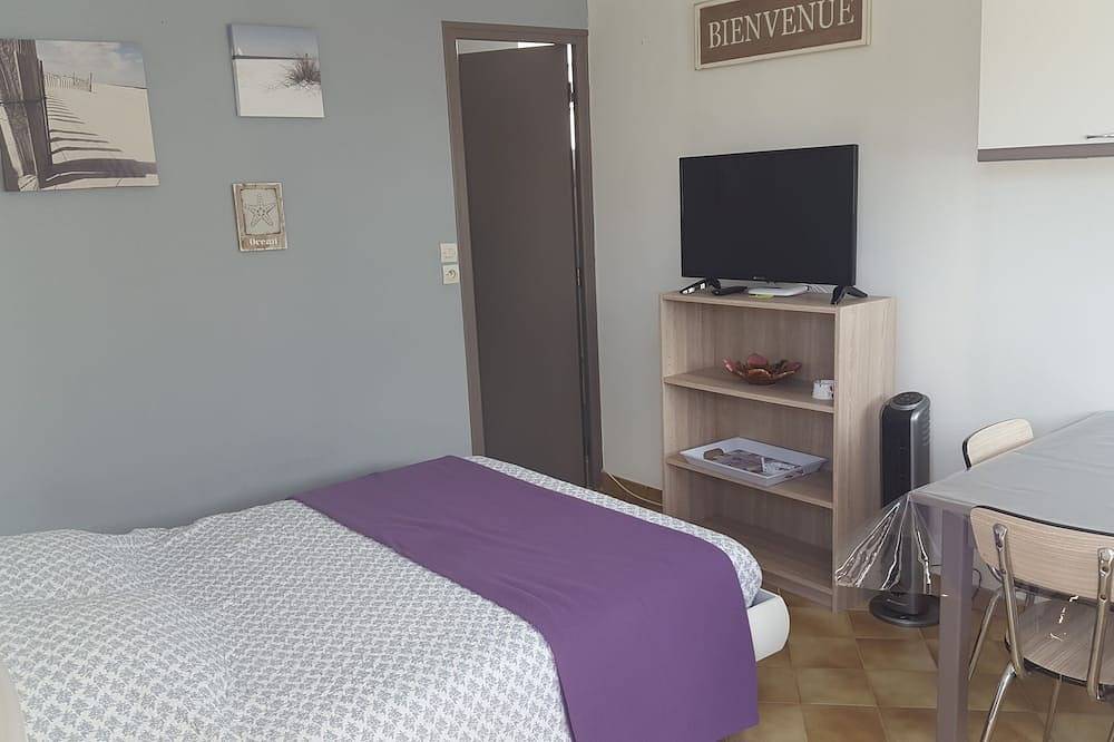 Ganze Wohnung, Studio 2 Personen mit Garten in der Nähe von Meer und Wald. seine Geschäfte, sein Markt ... in Saint-Pierre-d'Oléron, Côte de Beauté