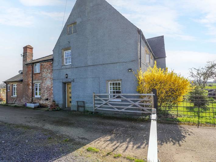 Gîte pour 7 personnes avec jardin in Wiltshire