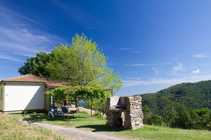 Gîte pour 5 personnes, avec Jardin et Piscine à Asperjoc - 4