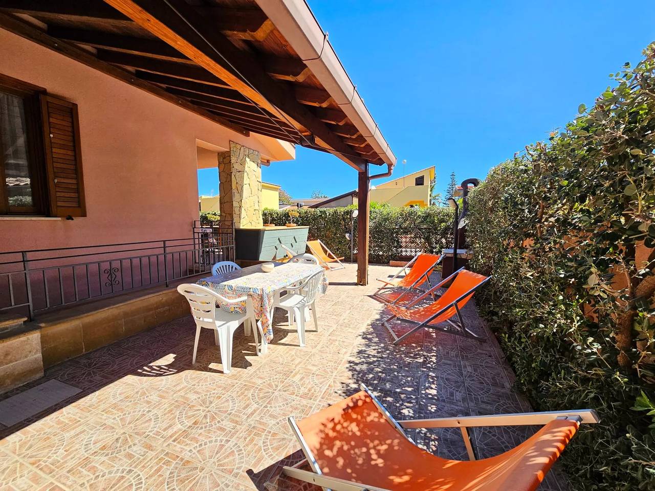 Casa 8 Personas in Campofelice di Roccella, Provincia de Palermo