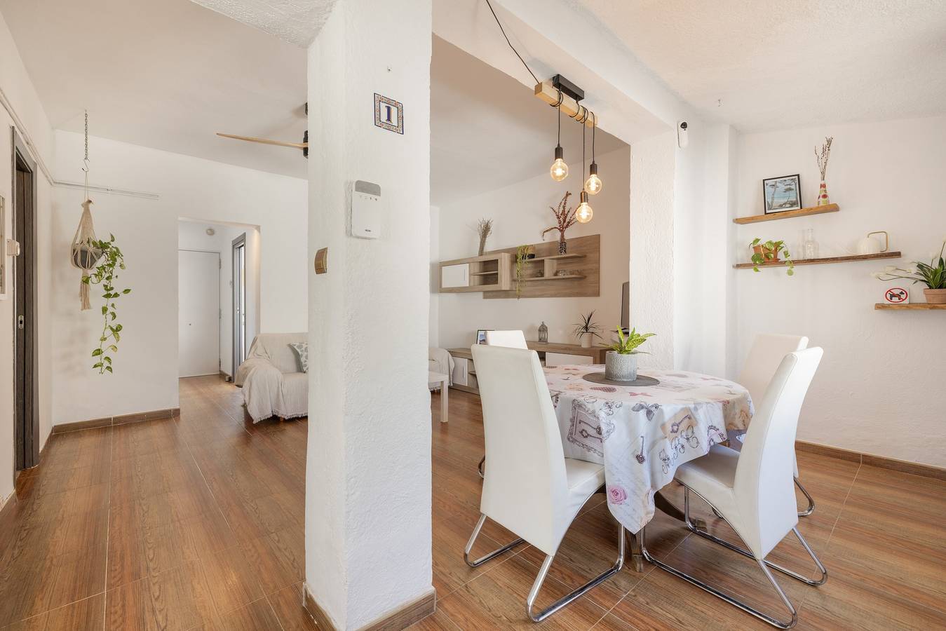 Holiday Home 'La Casa Del Mar' with Private Garden, Wi-Fi, and Air Conditioning in Mont-roig del Camp, Costa Dorada