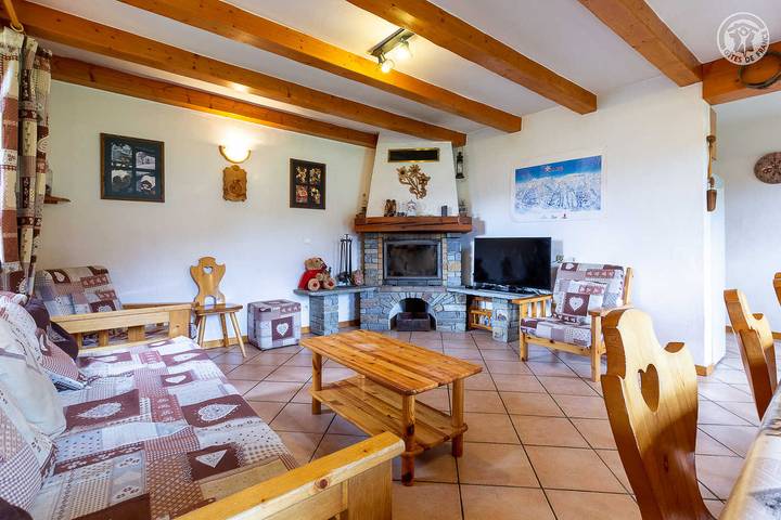 Chalet pour 9 personnes, avec terrasse et sauna, animaux acceptés dans La Plagne - 2