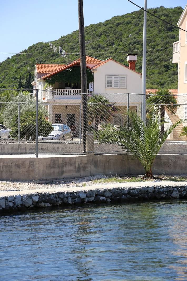 Ganze Wohnung, 1-Zimmer-Ferienwohnung mit Terrasse Mali Ston, Peljesac A-10226-b in Ston, Dubrovnik-Neretva