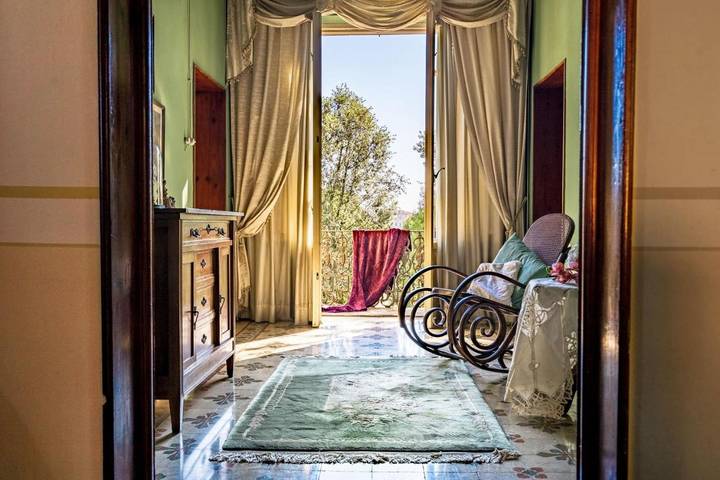 Villa per 10 persone, con Balcone e Idromassaggio nonché Giardino e Piscina a Altopascio