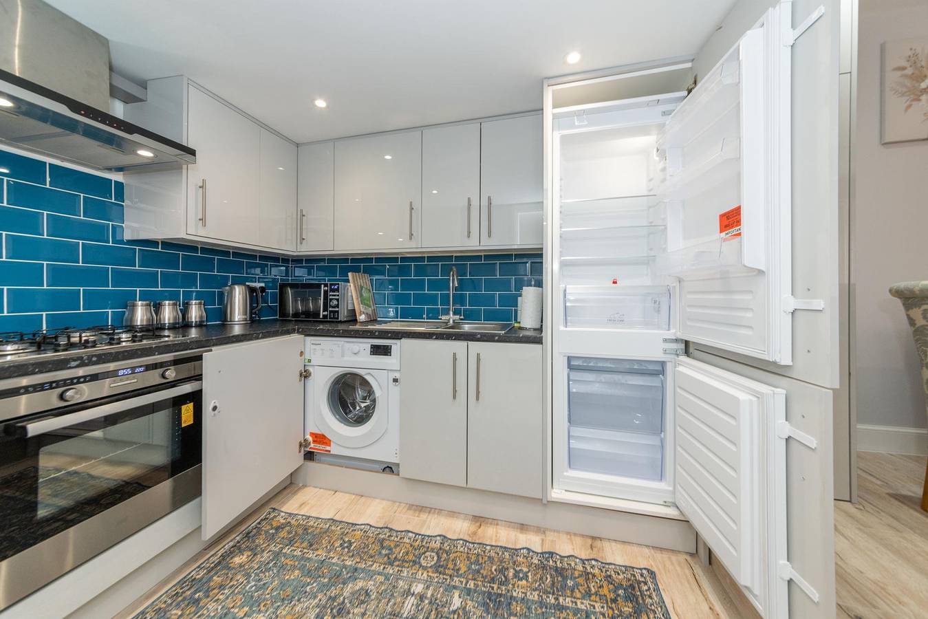 Apartamento entero, Cosy Flat with Patio in Town Centre Walk to Shops - Pass the Keys in Reading, Berkshire