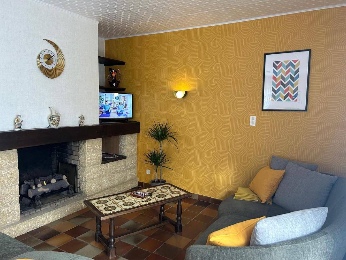 Five-Bedroom House in Lannemezan, Hautes-Pyrénées