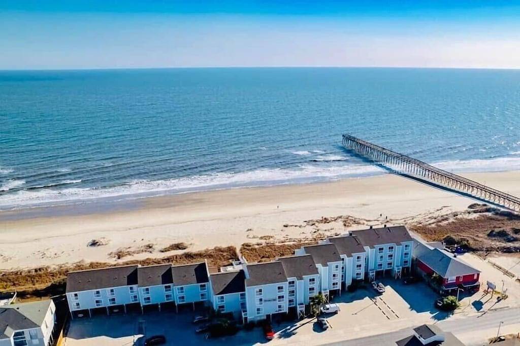 Ganze Wohnung, Charming Oceanfront 2Br Condo + Pool on Ocean Isle Beach, Nc in Ocean Isle Beach, Brunswick County