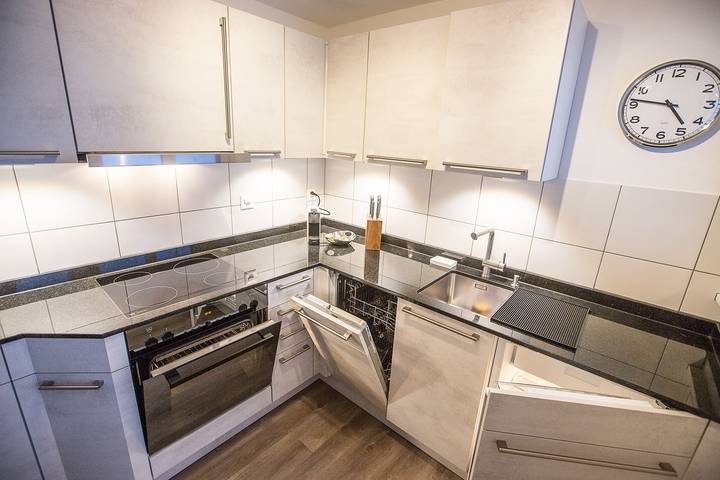 Ganze Ferienwohnung, Club Siesta Ferienwohnung/Studio - 2 Bett-Studio mit Dusche in Flumserberg, Flums