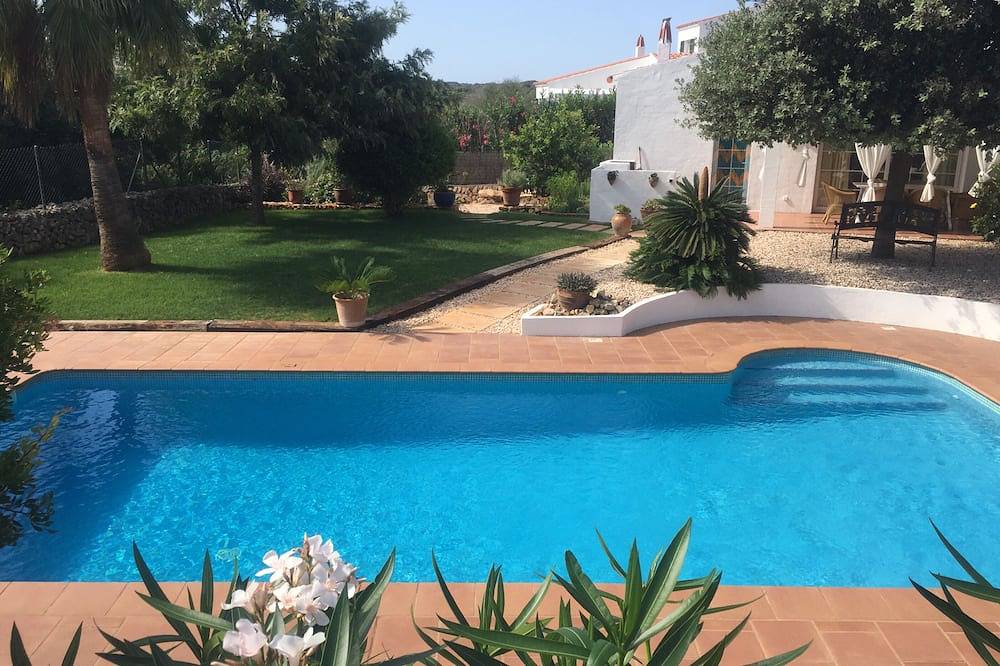 Calm, serene, secluded, stunning gardens, pool close to beach and all amenities in Binibeca, Sant Lluís