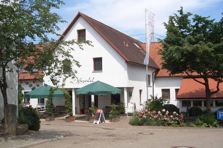 Hotel für 2 Personen, mit Terrasse und Garten sowie Ausblick in Kirchheim am Ries