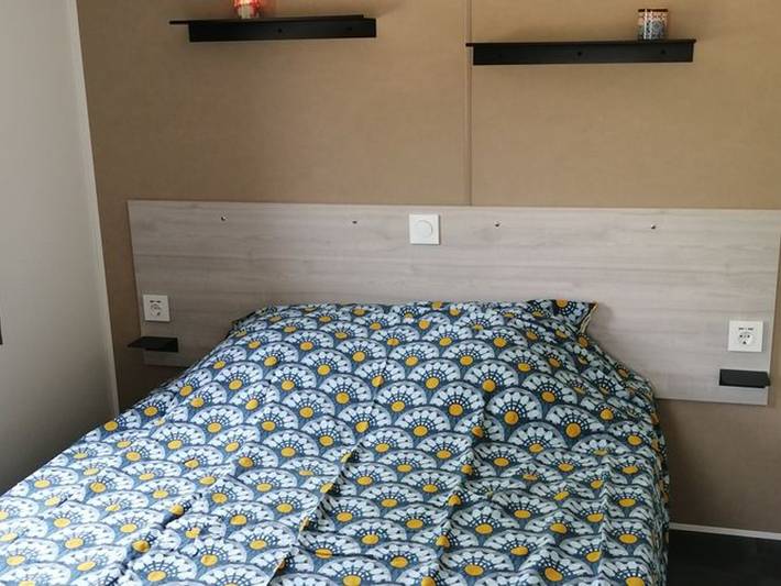 Mobil home pour 2 personnes, avec piscine et terrasse, animaux acceptés à Le Boulou - 3