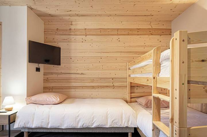 Gîte pour 8 personnes, avec balcon dans Office De Tourisme De Termignon - 4