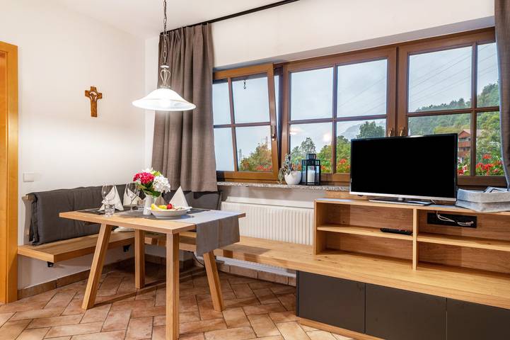 Ganze Wohnung, Ferienwohnung 'Zunerhof Abendsonne' mit Bergblick, Balkon und Wlan in Lengstein, Ritten