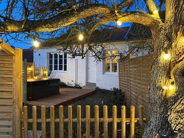 Gîte pour 2 personnes, avec jacuzzi ainsi que jardin et piscine à Criel-sur-Mer