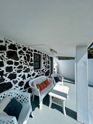 Villa for 2 Guests in Ribeiras, Pico (Azores), Picture 1