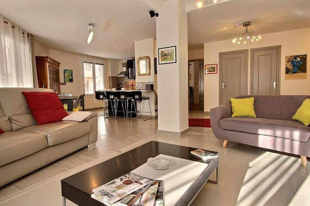 Appartement entier, Exceptionnel 4 pièces rénové appartement de rêve au cœur du Triangle dor de Lyon in Lyon, Lyon et ses environs