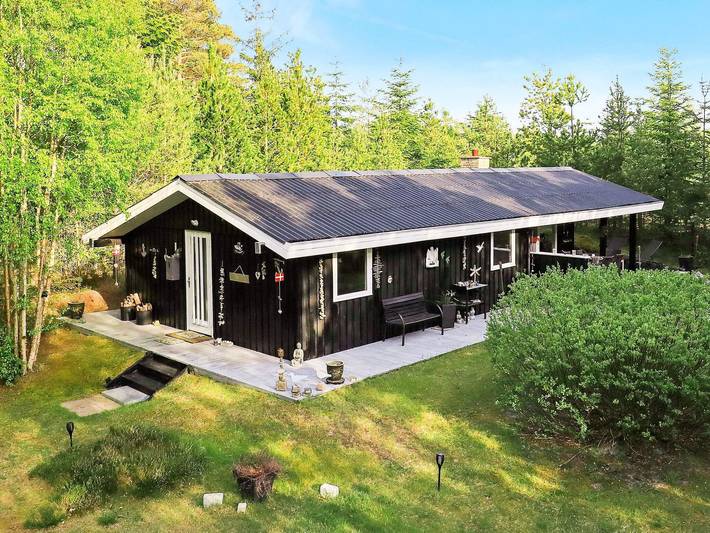 Feriehus for 6 personer, med Terrasse i Ålbæk