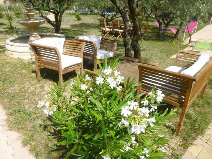 Location de vacances pour 4 personnes, avec Terrasse et Jardin ainsi que Bassin pour enfant et Piscine à La Motte-d'Aigues - 3