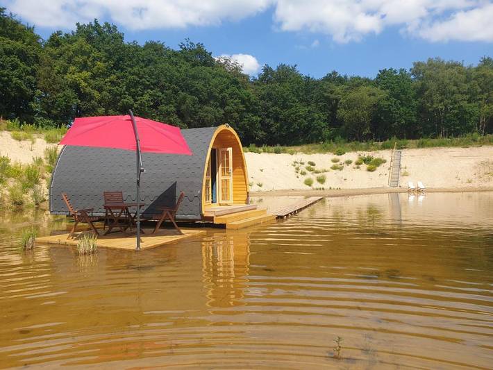 Ferienhaus für 3 Personen, mit Terrasse und Garten sowie Sauna und Ausblick in Nordholz